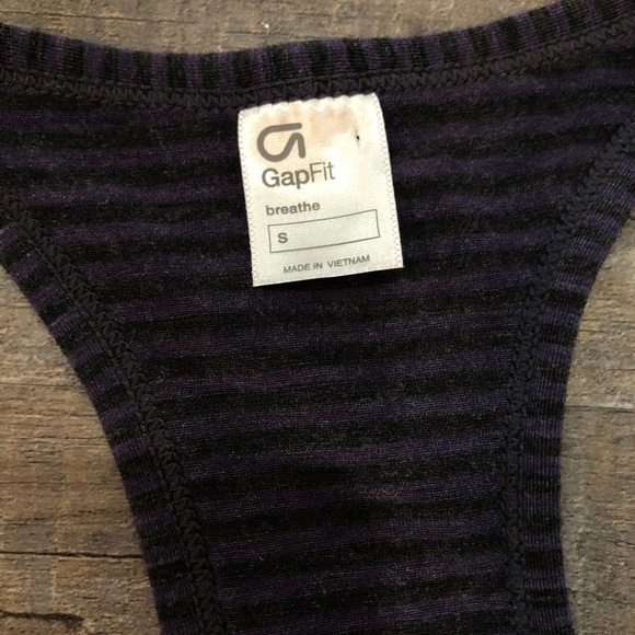 Gap fit Tank Top - Picture 3 of 3